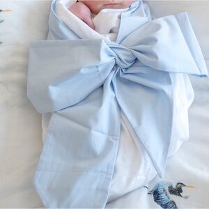 TBBC Beaufort Bonnet Bow Swaddle EUC